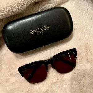 [SOLD] BALMAIN BLACK & GOLD WAYFARER SUNGLASSES (AUTHENTIC with case)